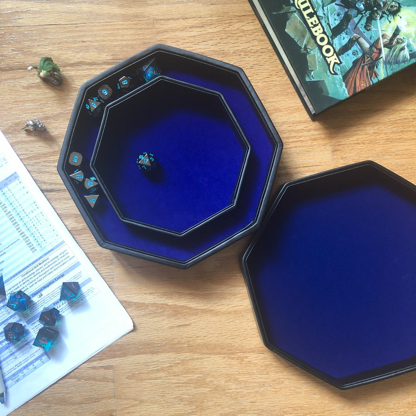 Dice Rolling Tray- Dragon and Shield
