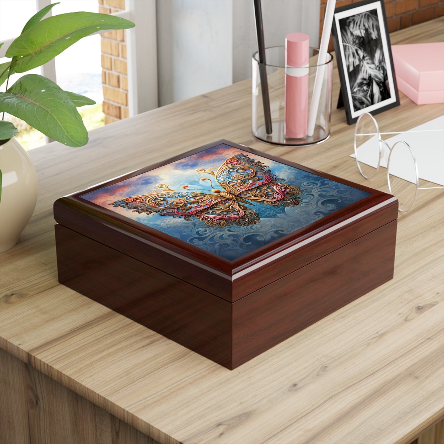 Elegant Butterfly Jewelry/Keepsake Box